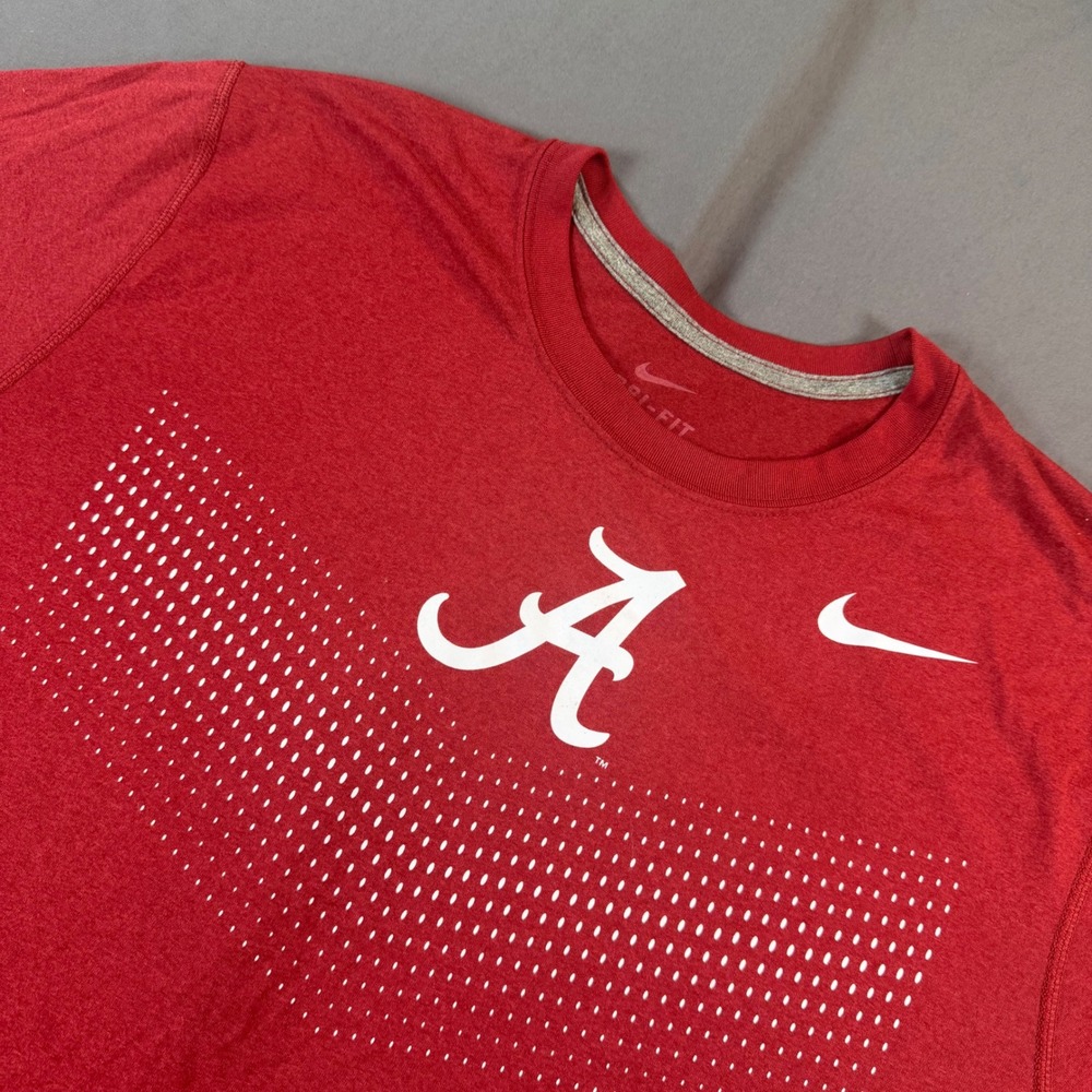 Nike Alabama Crimson Tide Dri-FIT T-Shirt Mens Large Red 23546X-VCR Crimson L